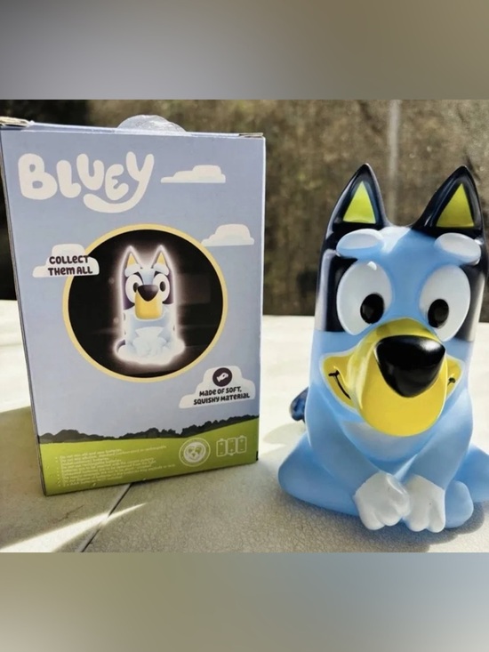 Other - Bluey LED Battery-Operated Night Light - Lavender and Green
